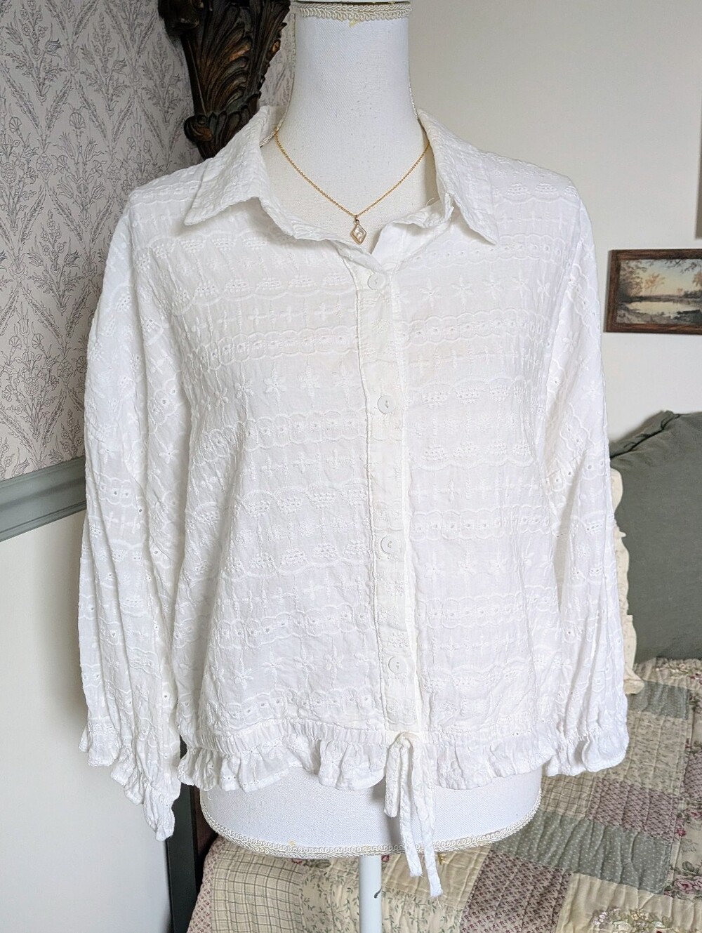 Neuflora 100% Cotton Embroidery Eyelet Button L